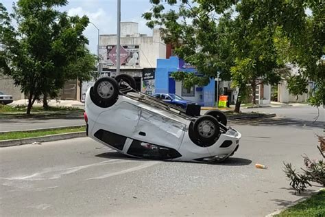 M Rida Vuelca Autom Vil En Ciudad Caucel Tras Ser Impactado Por Una