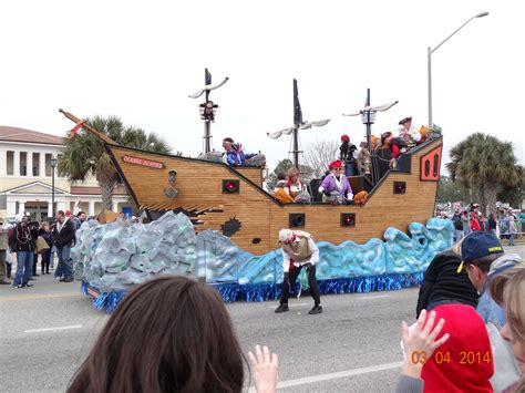 Pirate Parade Floats Yahoo Image Search Results Disney Homecoming Homecoming Floats