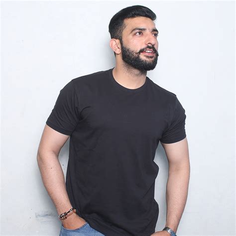 Plain Black Tshirt - Perbal Clothing