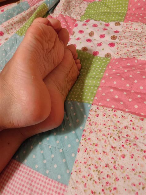 Do You Like Soles Nudes Footfetish Nude Pics Org