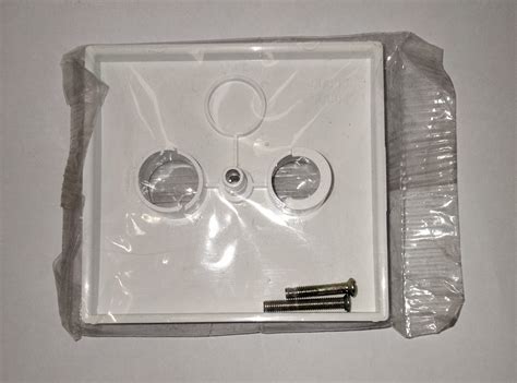 CENTRO P/TOM R-TV-SAT (3 SAÍDAS) BRANCO Efapel 50684 TBR - Calçada