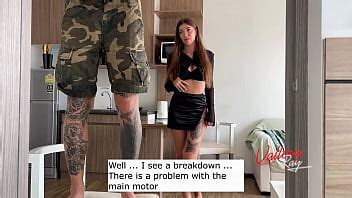 She Paid Off The Repairman With A Juicy Blowjob And Fucked Him In Different Poses XVIDEOS