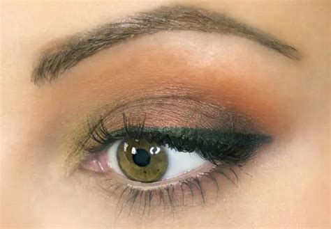 22 Gorgeous Ideas for Perfect Fall Eye Makeup - Style Motivation