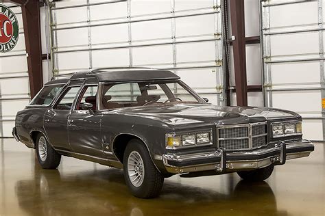 1975 Pontiac Grand Safari Wagon John Waynes