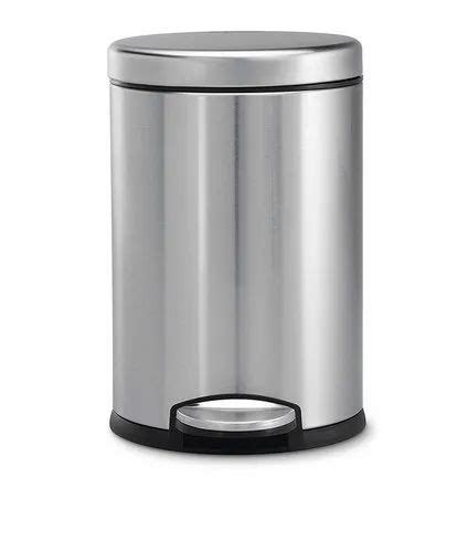 Silver Stainless Steel Pedal Dustbin X Litre For Multi