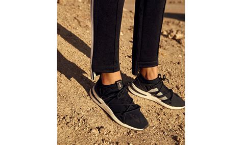 adidas Originals by Naked 全新联名系列释出 NOWRE现客