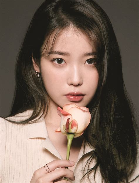 Iu、誕生日に合わせておよそ2億ウォン寄付児童・青少年のために Chosun Online 朝鮮日報