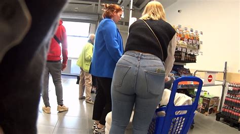 Blonde Round Ass In Tight Jean One Of My Best Cap Tight Jeans Forum