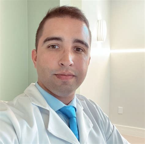 Dr Emanuel Lobato opiniões Ortopedista Traumatologista Manaus