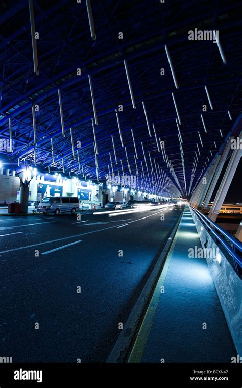 Pudong airport night hi-res stock photography and images - Alamy