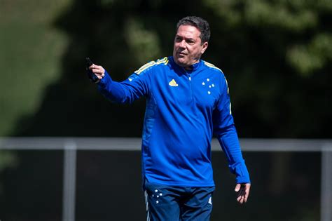 Cruzeiro fecha preparação para estreia de Vanderlei Luxemburgo veja o