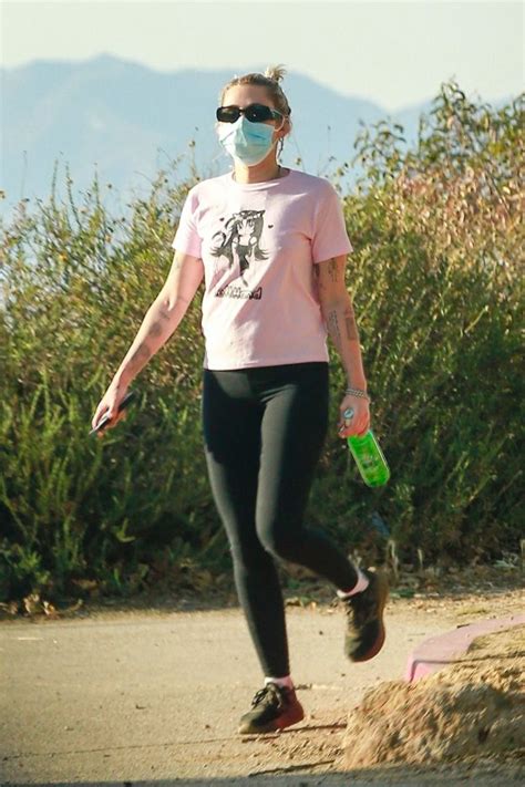 Miley Cyrus Goes Braless For A Friday Hike In La Photos