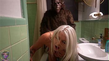 The Legend Of Big Foot No Whores Make It Out Alive XVIDEOS