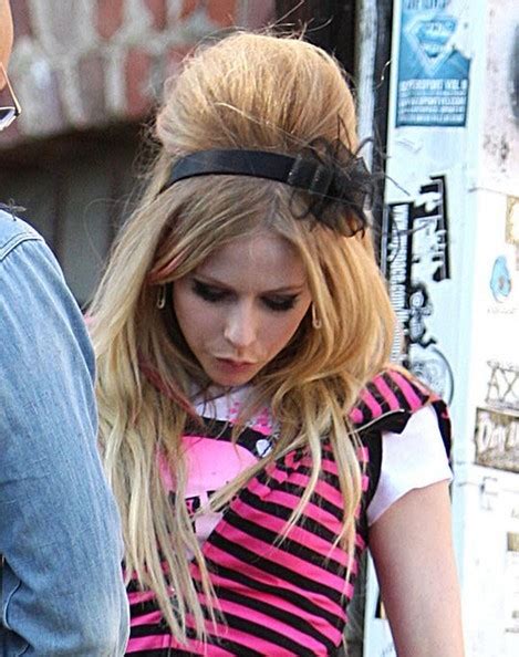 Hot Avril Lavigne Photo 7543773 Fanpop