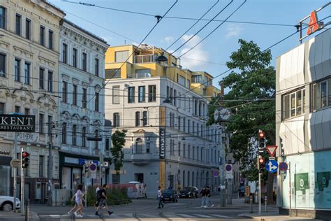 Breitenseer Straße Ein Dachausbau als ästhetischer Bankrott WienSchauen