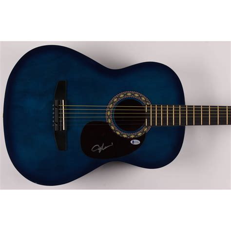 Toby Keith Signed 38" Acoustic Guitar (Beckett COA) | Pristine Auction