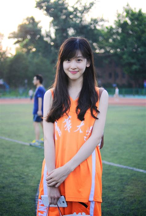 Tiếc nuối khi xem lại loạt ảnh hot girl trà sữa rạng rỡ bên chồng tỷ phú trước scandal có nguy