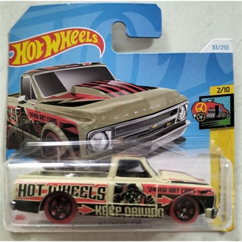 Xe mô hình đồ chơi Hot wheels basic Chevy C Short Card