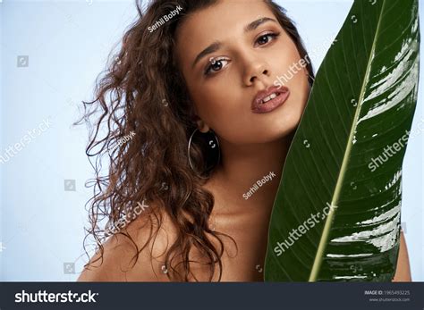 Close Beautiful Naked Female Model Standing Stock Photo Shutterstock