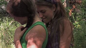 Horny Rasta Girls Wanking With Fingers And Rubbing Their Hairy Cunts XNXX