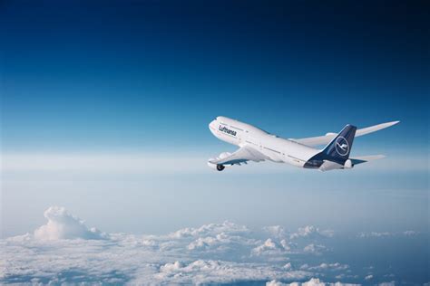 Lufthansa celebrates 60 years of flights to South Africa