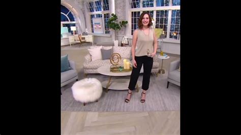 Qvc Model Amy Looking Good In Jeans 09 Youtube