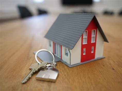 What You Should Know Before Buying Your First Investment Property ... 