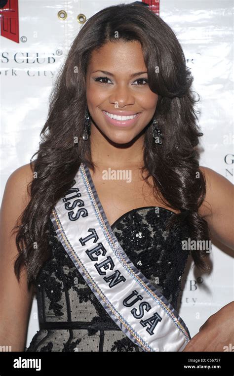 Miss teen usa 2010 kamie crawford hi-res stock photography and images ...