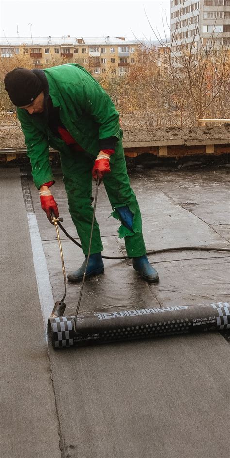 Ремонт мягкой кровли от опытной бригады мастеров в Москве