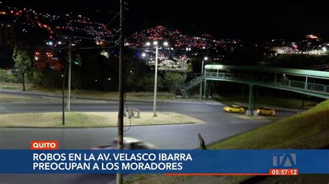 Vecinos De La Av Velasco Ibarra En Quito Preocupados Por El