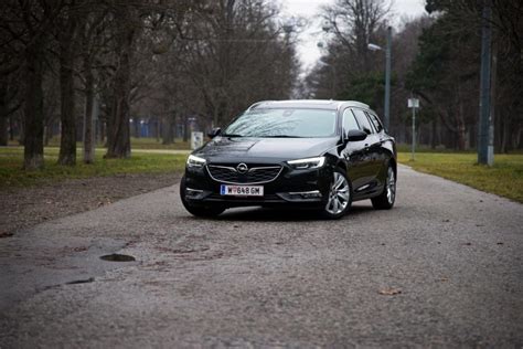 Der Opel Insignia Sports Tourer Exclusive Cdti Blueinjection Im