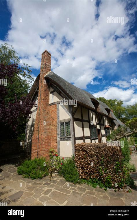 Anne Hathaways Cottage Shottery Stratford Upon Avon Warwickshire