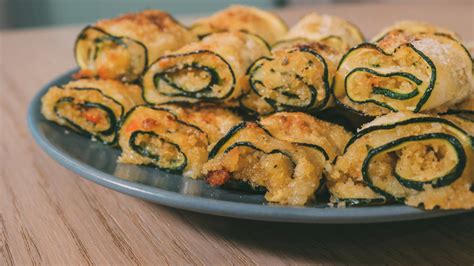 Involtini Di Zucchine Al Forno La Ricetta Per Rotolini Dorati E Filanti