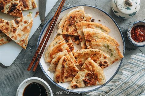 Chinese Scallion Pancakes (葱油饼) - Omnivore's Cookbook