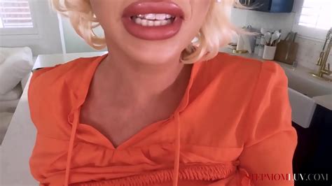 Multitasking Milf With Charli Phoenix And Tommy Wood XVIDEOS