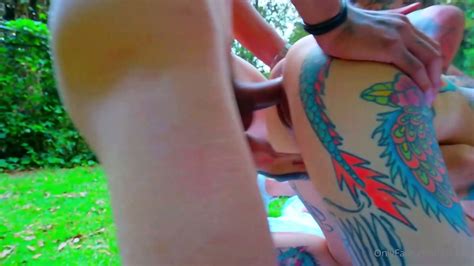 Three Guys Fuck 1 Woman And 2 Hot Trannies