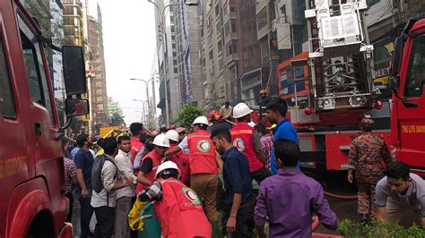 Mueren 19 Personas Por Incendio En Edificio De 19 Pisos En Bangladesh