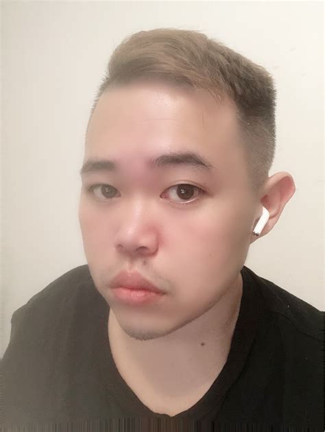 自介 只想活出自己 看板 gay 批踢踢實業坊