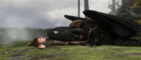 Httyd Toothless Saves Hiccup