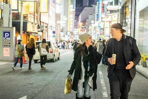 Shibuya Bars dans les rues de la célèbre Shibuya Tokyo 2024