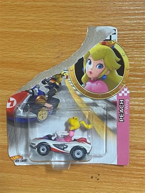 Hot Wheels Mariokart Super Mario Bros Peach P Wing Kart