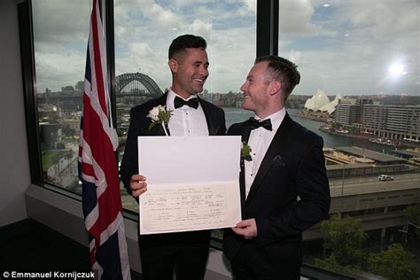 Meet The Couple Who Prove Gay Marriage Is Possible In Australia Daily Mail Online