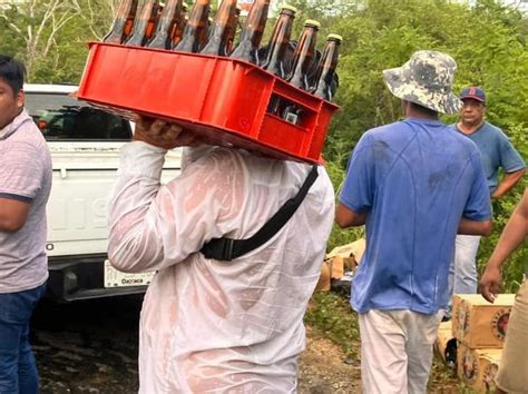 Rapiña En Oaxaca Y Sonora Robaron Cerveza De Tráileres Volcados Infobae