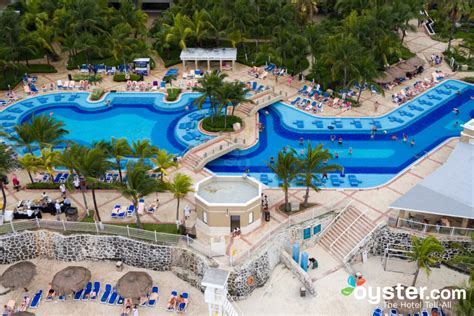 Hotel Riu Caribe Review: What To REALLY Expect If You Stay