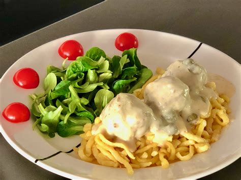 Königsberger Klopse (German meatballs) - surprising.recipes