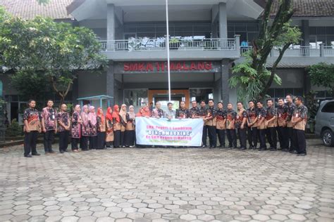 Benchmarking Ke Smkn Malang Smk Negeri Sambirejo