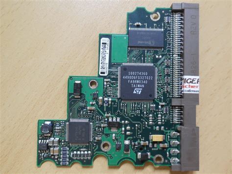 Seagate Barracuda 7200.7 ST3120022A 100277699 Rev A IDE ATA 120GB PCB ...