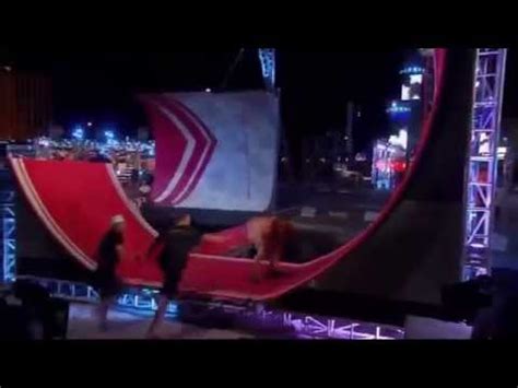 NAKED GUY NINJA WARRIOR YouTube