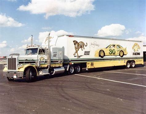 Hauler Transporter Peterbilt Bahari Racing NASCAR Nascar Trucks