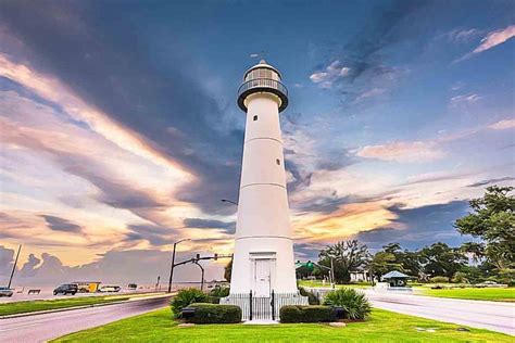 Top Towns and Best Beaches in Biloxi, Mississippi